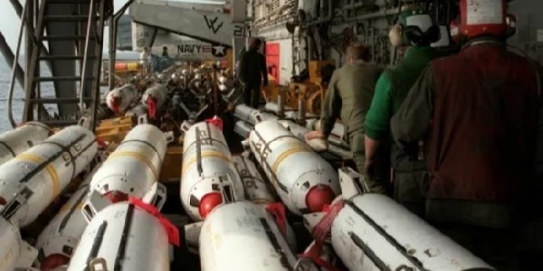 Iran Sesalkan Keputusan AS Kirim Bom Cluster yang Berbahaya ke Ukraina