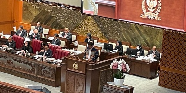 RUU Kesehatan Disahkan, Melki Laka Lena: Regulasi Penting dan Komprehensif Tentang Kesehatan
