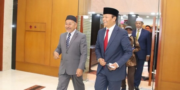 Terima Delegasi Pimpinan Partai Islam Se-Malaysia, HNW: Untuk Perkuat Hubungan Indonesia - Malaysia 
