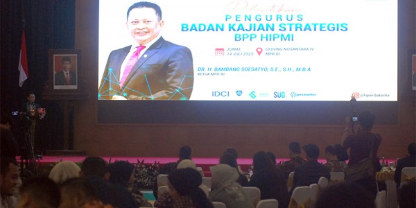 Seminar Nasional dan Pelantikan Pengurus Badan Kajian Strategis (BAKASTRA) BPP HIPMI Masa Bakti 2022-2025