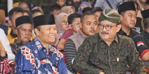 Nobar Pagelaran Wayang Kulit Lakon Bimo Bangkit, HNW Ajak Semua Pihak Bangkit untuk Menghadirkan Cita-Cita 
