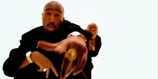 Gokil, Cincin Emas Tupac Shakur Terjual Rp15 Miliar 