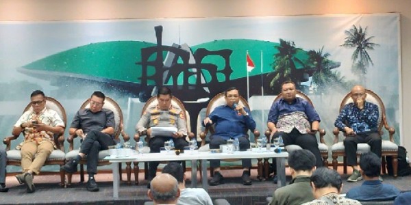 Berantas Hoaks, Herman Khaeron Usulkan Ada Regulasi yang Tegas 