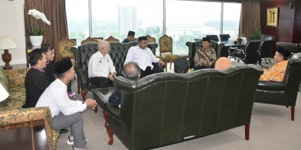Terima FKUB Jakbar, HNW Dukung Penguatan Kerukunan Umat Beragama, Apalagi Jelang Pemilu 2024