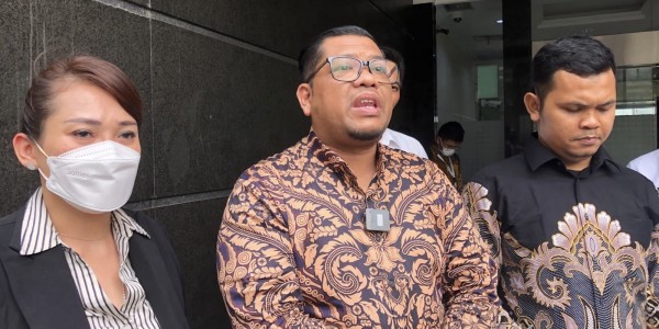 Merasa Dikebiri Haknya Ikut Kontestasi Capres-Cawapres, Milineal Ini Gugat Syarat Usia Minimal 25 Tahun