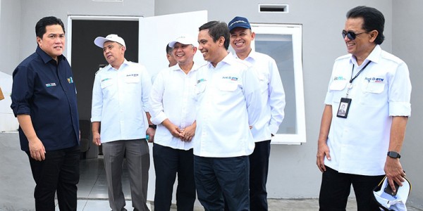 Menteri BUMN Erick Thohir Tinjau Rumah Subsidi 