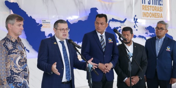 Terima Kunjungan Parlemen Ukraina, DPP NasDem Suarakan Prinsip Perdamaian