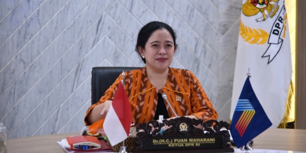 Kurangi Polusi Udara, Ketua DPR Ajak Masyarakat Transportasi Publik