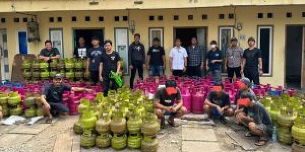 Ungkap Dua Lokasi Pengoplosan Gas Subsidi di Depok dan Tangsel, Delapan Tersangka Ditangkap Polisi