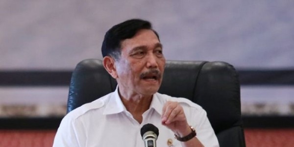 Luhut Ancam Tutup Pabrik Biang Kerok Polusi, DPR: Seperti Preman Saja