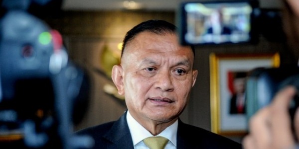 DPR Minta Aparat Ringkus Penjual Senjata Ilegal di Marketplace
