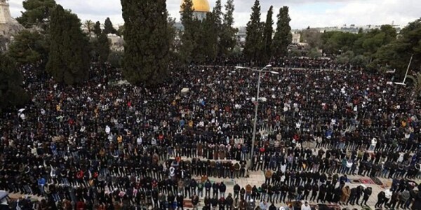 Pasukan Israel Serang Jamaah Salat Jumat di Komplek Masjid Al-Aqsa