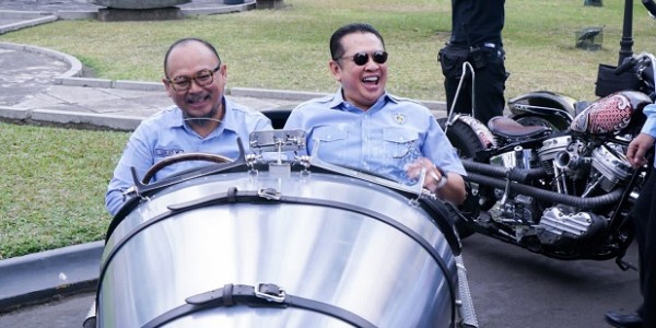 Bamsoet Dukung Home Industri Mobil Retro 3wheeler Karya Anak-anak Muda Retro Classic Cycles Yogyakarta