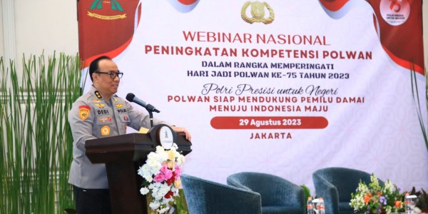 Polwan Diingatkan untuk Terus Berperan Menjaga Pemilu Damai