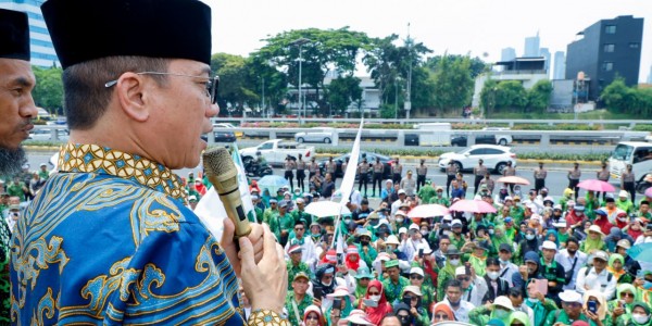 Yandri Susanto: Negara Harus Mensejahterakan Guru