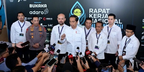 Bertemu Surya Paloh, Jokowi Tak Bahas Duet Anies-Cak Imin 