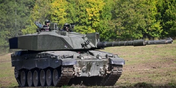 Tak Pernah Terjadi Sejak 1994, Tank Chalenger 2 Milik Inggris Hancur di Ukraina