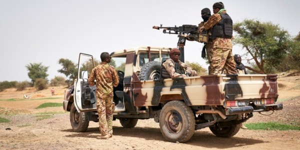 Puluhan Orang Tewas Akibat Serangan ke Kapal dan Pangkalan Militer Mali