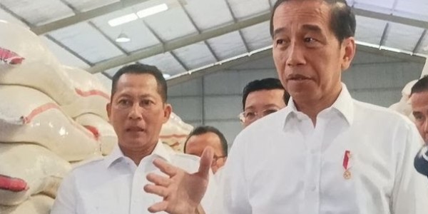 Jokowi Izinkan Menteri Maju Capres-Cawapres, tapi...