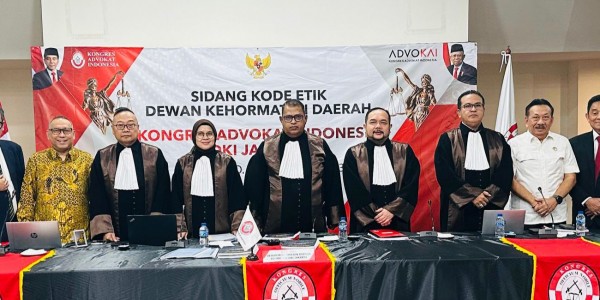 9 Hakim MK Tak Hadir, Sidang Kode Etik KAI daerah DKI Teradu Denny Indrayana Ditunda