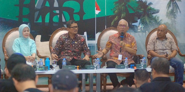 Dialektika Demokrasi Dengan Tema “Aturan Social Commerce dan Nasib UMKM”