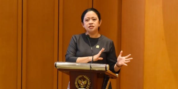 Ketua DPR Dorong Pelajar Perempuan Berani Ambil Peran Jadi Pemimpin di Masa Depan