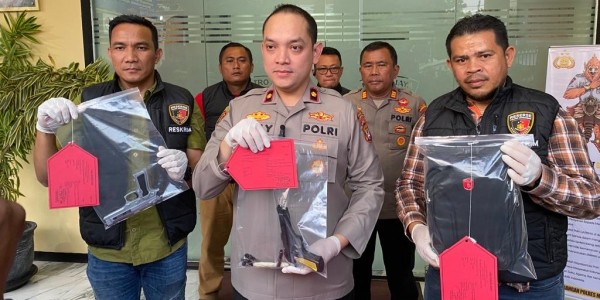 Sadar Cuma Bawa Senpi Mainan, Korban Curanmor di Kembangan Bekuk Dua Pelaku
