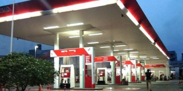 DPR: Badan Usaha Jangan Semena-mena Naikan Harga BBM