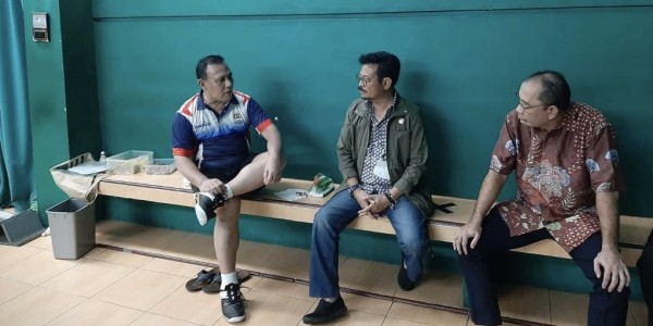 Viral Foto Firli-SYL, Faktanya Bukan Hanya Berdua, Tetapi Banyak Orang