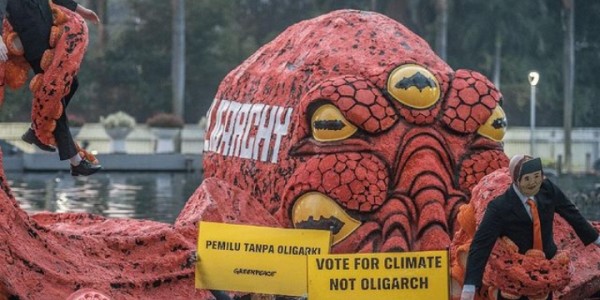 Sempat Diamankan, Polisi Pulangkan 12 Aktivis Greenpeace yang Gelar Aksi di Bundaran HI