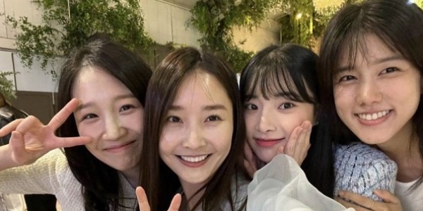 The Ark Kompak Dalam Acara Pernikahan Lee Suji
