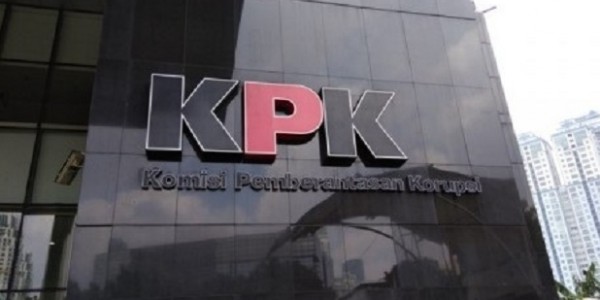 Jadi Tersangka, KPK Langsung Tahan Sekjen Kementan 
