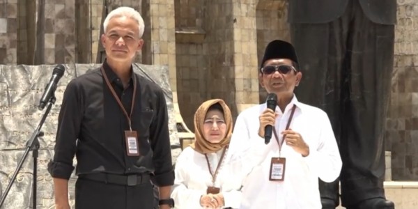 Temui Pendukung Sebelum Daftar Pilpres ke KPU, Mahfud MD: Kita Akan Terus Berjuang
