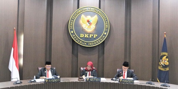 DKPP Jatuhkan Sanksi Peringatan Kepada Ketua dan Anggota Bawaslu RI