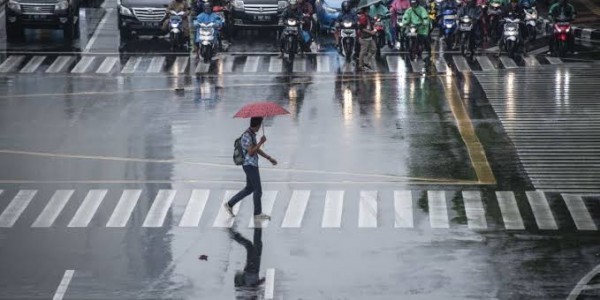Sebagian Jakarta Diprakirakan  Diguyur Hujan Ringan Pada Rabu Siang 