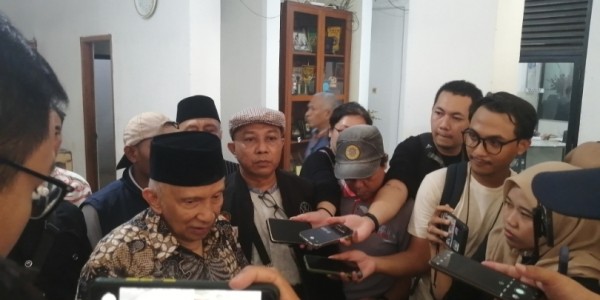 Amien Rais: Pemikiran Pak Jokowi Cuma untuk China, China dan China!