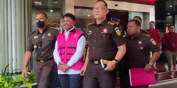 Johnny Plate Merasa Difitnah dan Dijadikan Keranjang Sampah Kesalahan