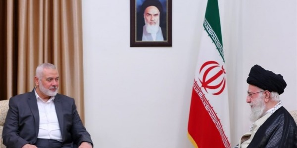 Pemimpin Hamas Bertemu dengan Pemimpin Besar Iran di Teheran