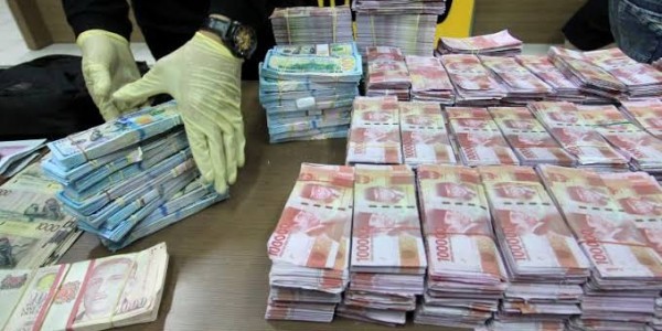 Bareskrim Ciduk Empat Pelaku Pengedar Uang Palsu di Jawa Barat