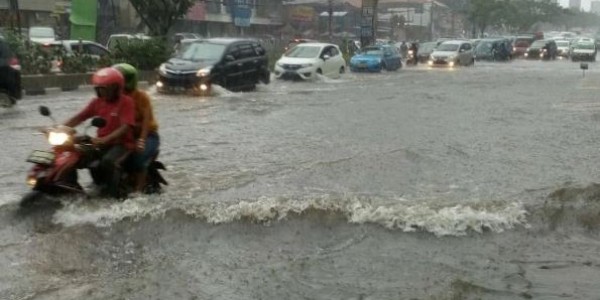 Masuk Musim Hujan, Dinas SDA DKI Lakukan Upaya ini untuk Antisipasi Banjir