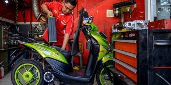 Subsidi Ditambah Jadi Rp 10 Juta, Motor Listrik Ditenggarai Bisnis Keluarga Pejabat