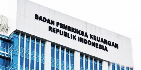KPK Geledah Ruang Kerja Anggota BPK Pius Lustrilanang