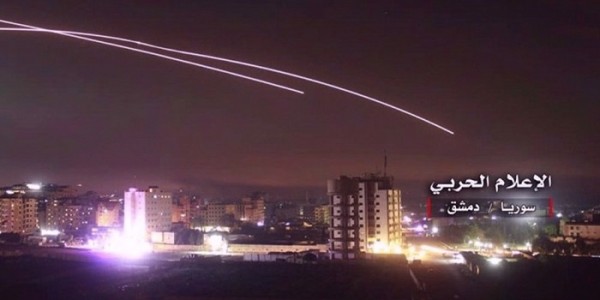 Pertahanan Udara Suriah Gagalkan Serangan Israel di Pinggiran Damaskus