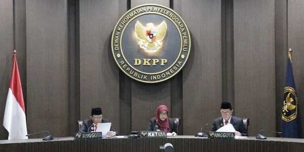 DKPP Berhentikan Muhammad Agil Akbar dari Jabatan Ketua Bawaslu Kota Surabaya