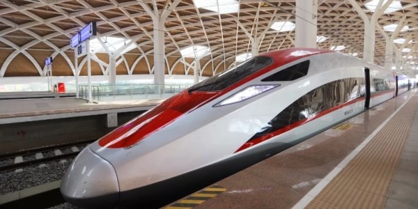 Sejak Beroperasi, Kereta Cepat 'Whoosh' Sudah Angkut 352 Ribu Penumpang