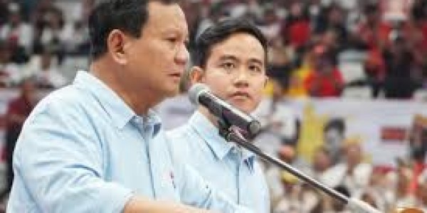 Netizen Bongkar Jadwal Uji Publik Capres-Cawapres, Prabowo-Gibran Banjir Komentar Miring