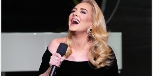 Adele Sedikit Riweuh Bikin Kebab untuk Teman Sekelas Anaknya