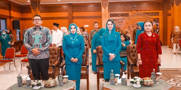 Lantik Pj. Ketua TP PKK Kota Mojokerto, Arumi Bachsin Minta Segera Identifikasi Masalah