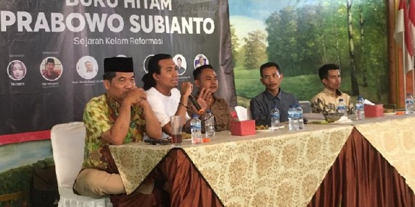Sambut Hari HAM, Aktivis Mahasiswa di Serang Gelar Bedah Buku Hitam Prabowo Subianto