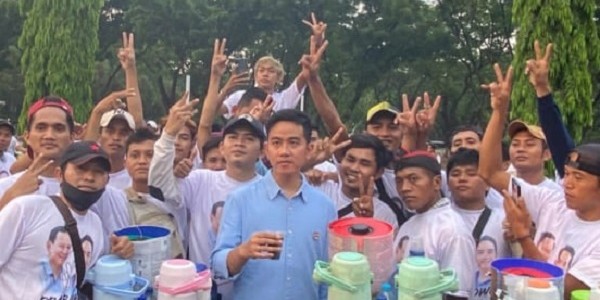 Karena Sifat Rendah Hatinya, Gibran Didukung 2000 Pedagang Starling